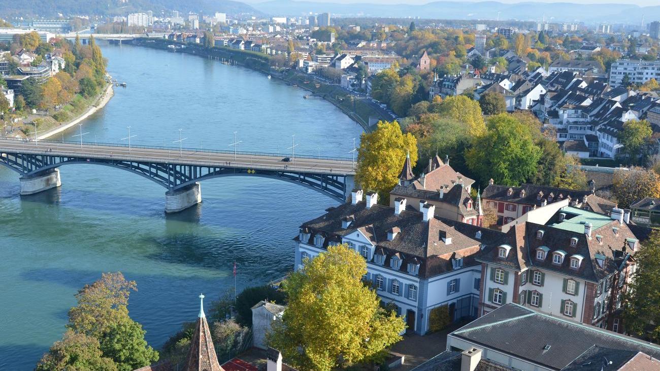 Gruppenreisen in die Schweiz - Basel, von der Sonne geküsst