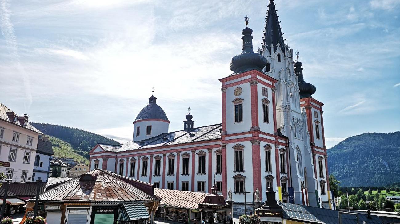 Gruppenreisen zur Basilika Mariazell in der Steiermark