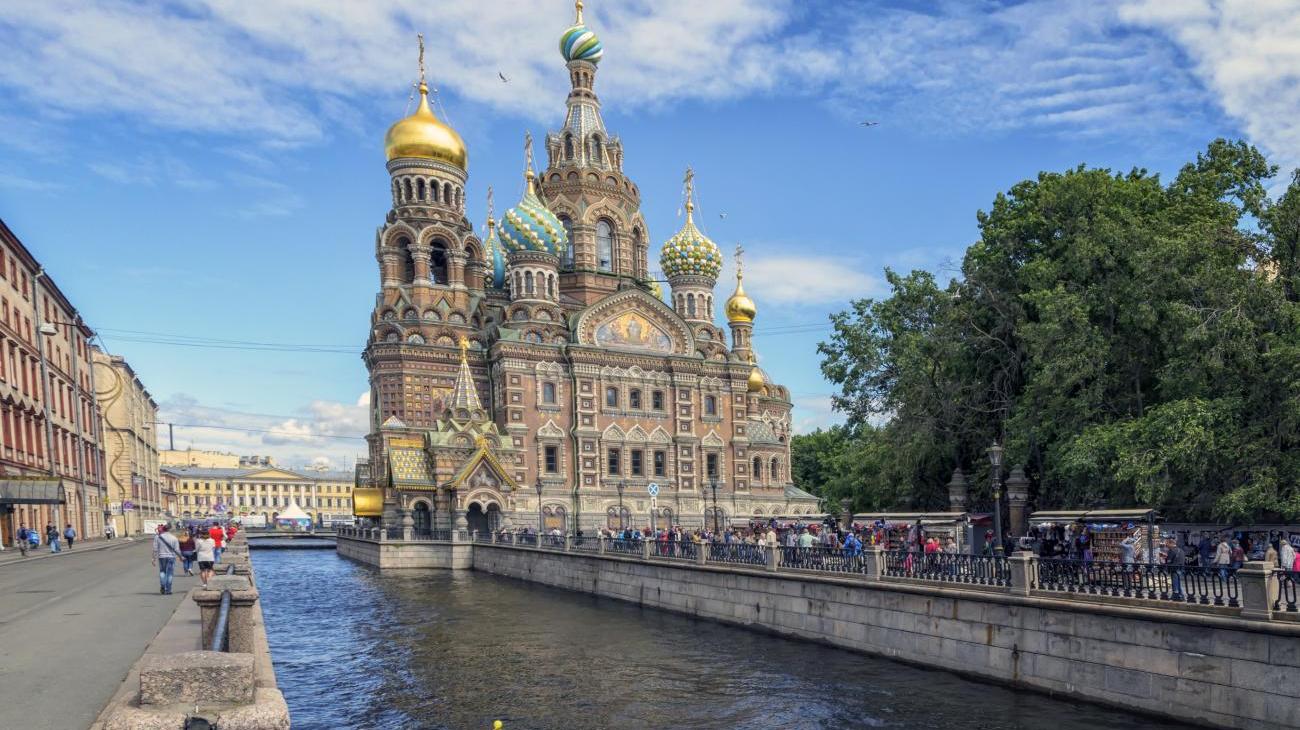 Gruppenreisen nach Russland – die russische Stadt Sankt Petersburg 