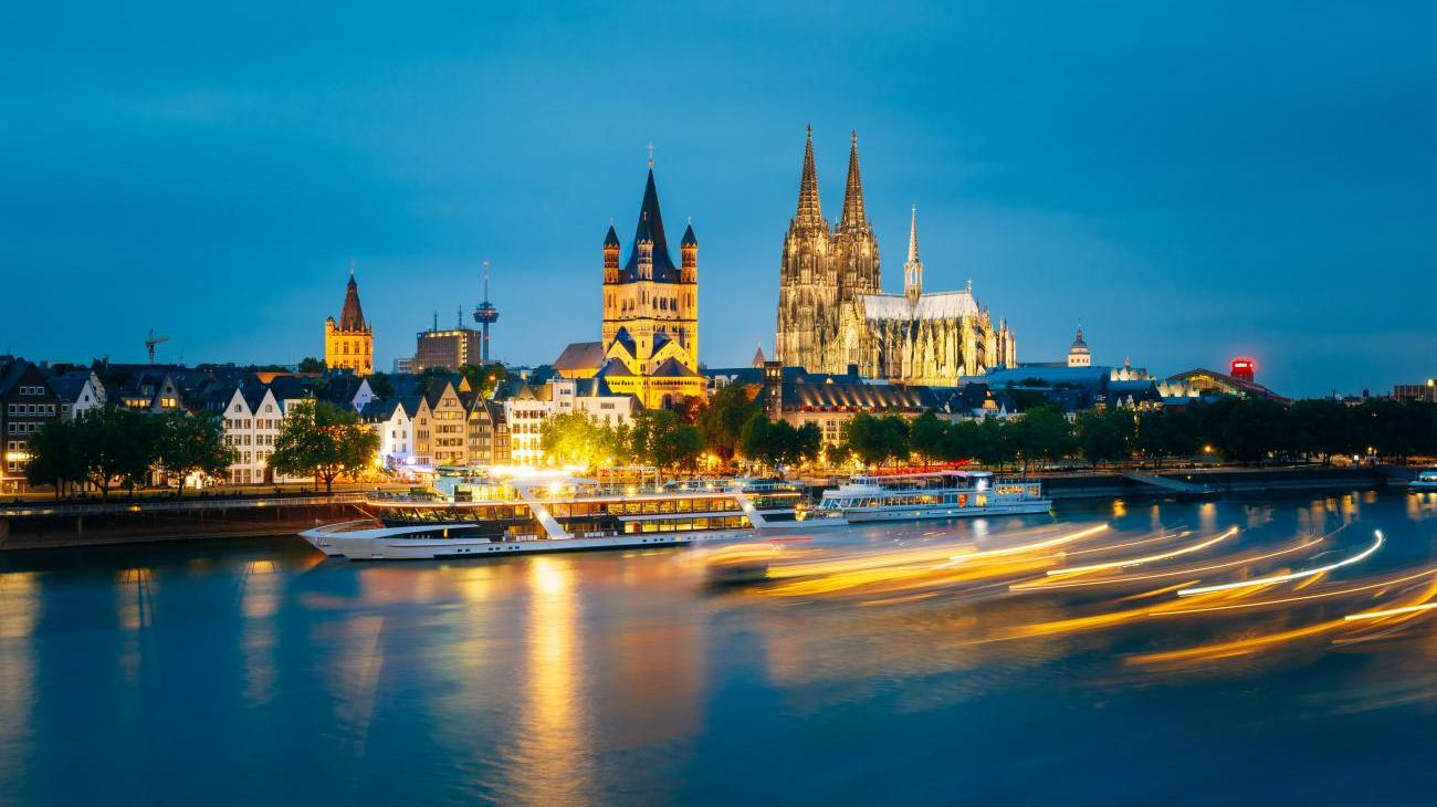 Städtereise nach Köln Kultur und Unterhaltung auf dem Rhein auf ...