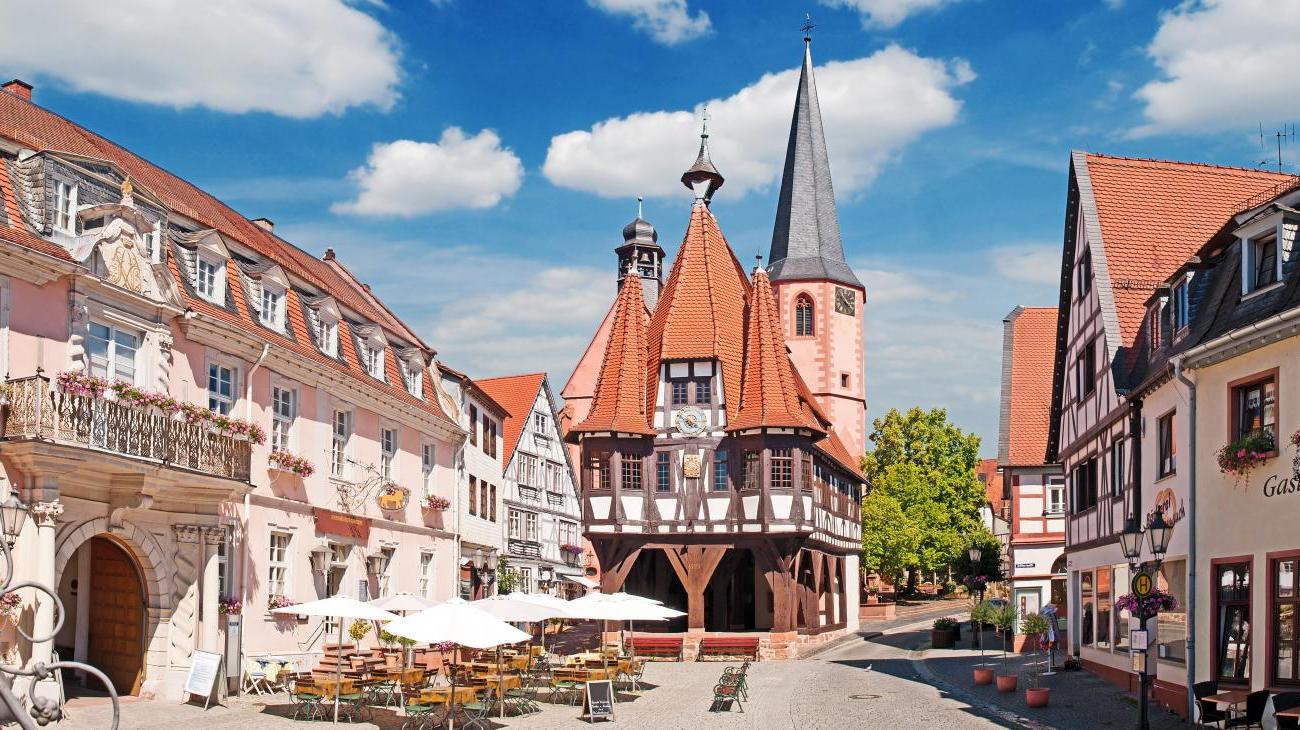 Gruppenreisen nach Hessen - historisches Rathaus in Michelstadt entdecken