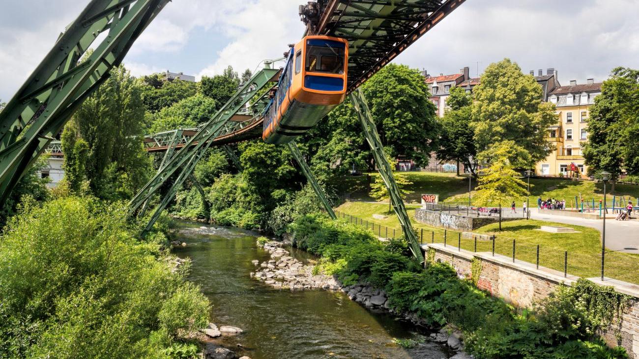 Gruppenreisen nach Nordrhein-Westfalen - Wuppertaler Schwebebahn entdecken