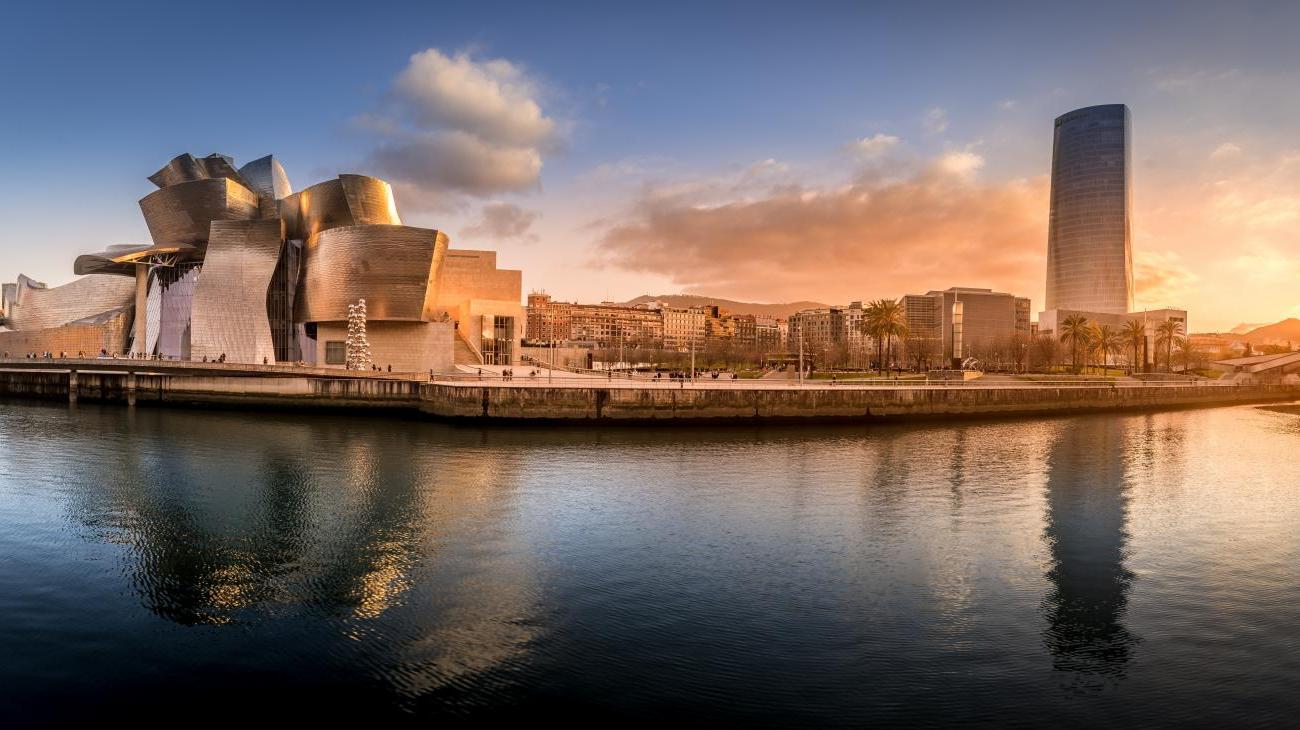 Gruppenreisen nach Spanien - Guggenheim Museum in Bilbao entdecken