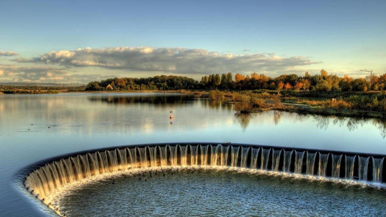 Schlosspark und Lippesee
