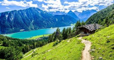 DAS TIROL PANORAMA mit Kaiserj?germuseum 