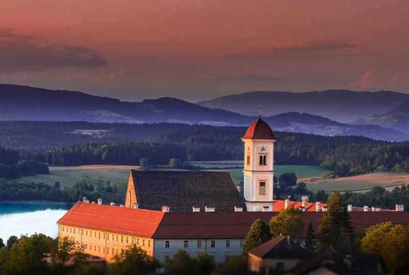 Stift St. Georgen am Längsee