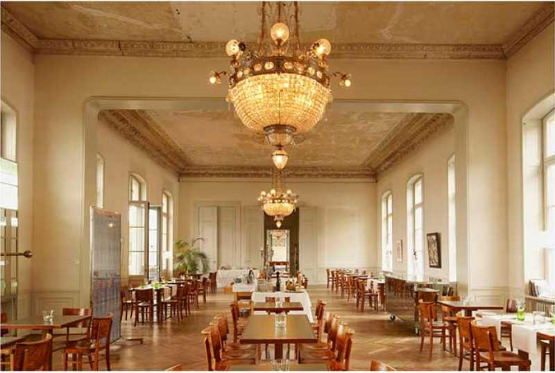 Arp Museum Bahnhof Rolandseck