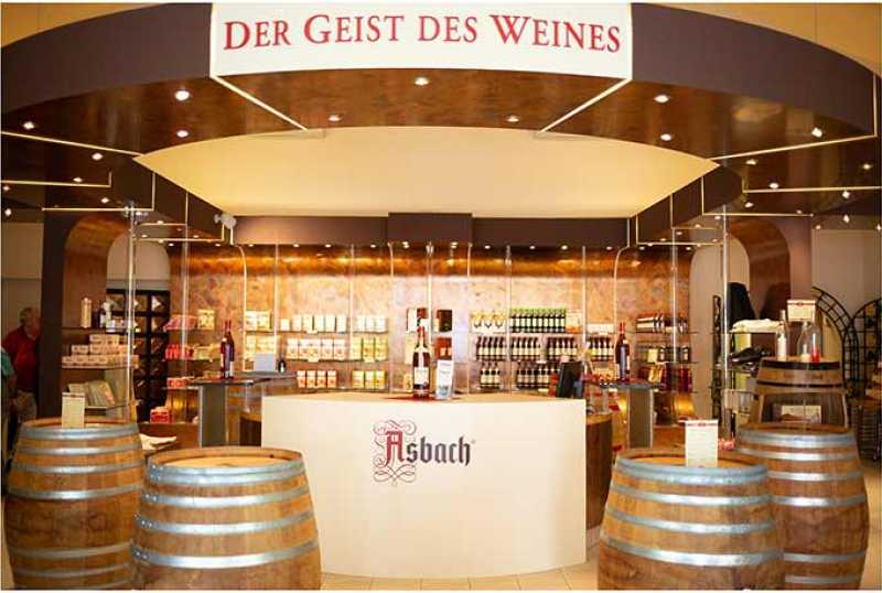 Asbach Besucher Center und Wein Destillerie