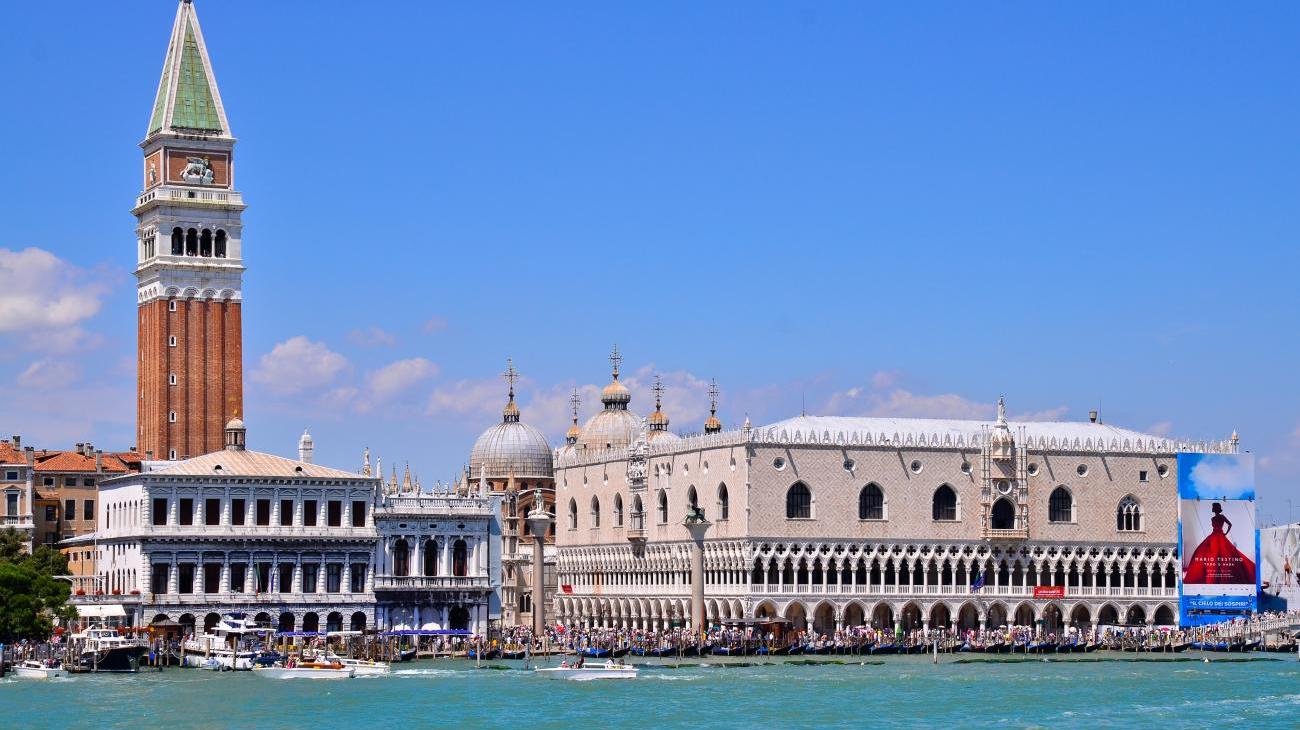 Gruppenreisen nach Italien - Dogenpalast in Venedig entdecken
