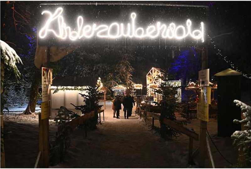 Romantischer Weihnachtsmarkt auf Schloss Thurn und Taxis