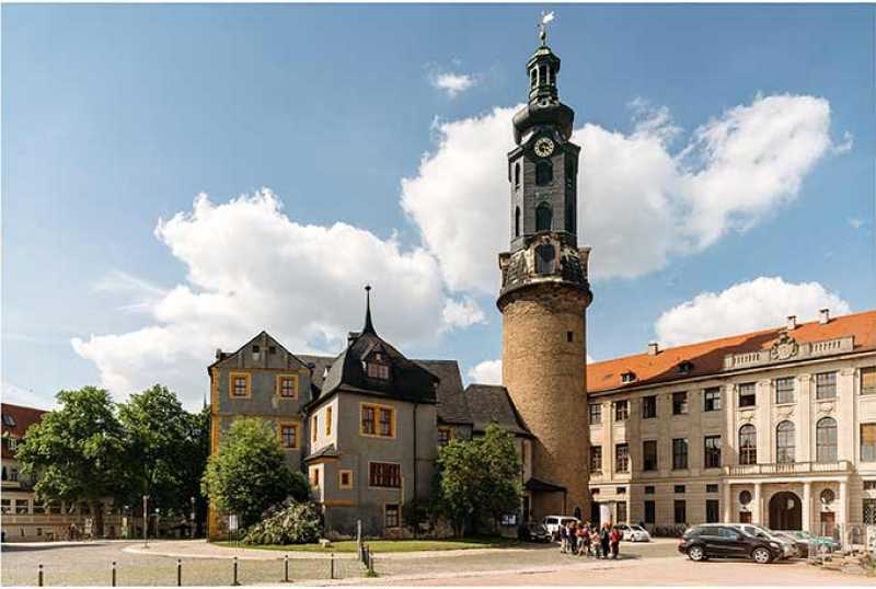 Stadtschloss Weimar und Ensemble Bastille