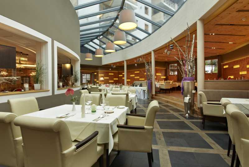 HOTEL ALPINE PALACE 5*S